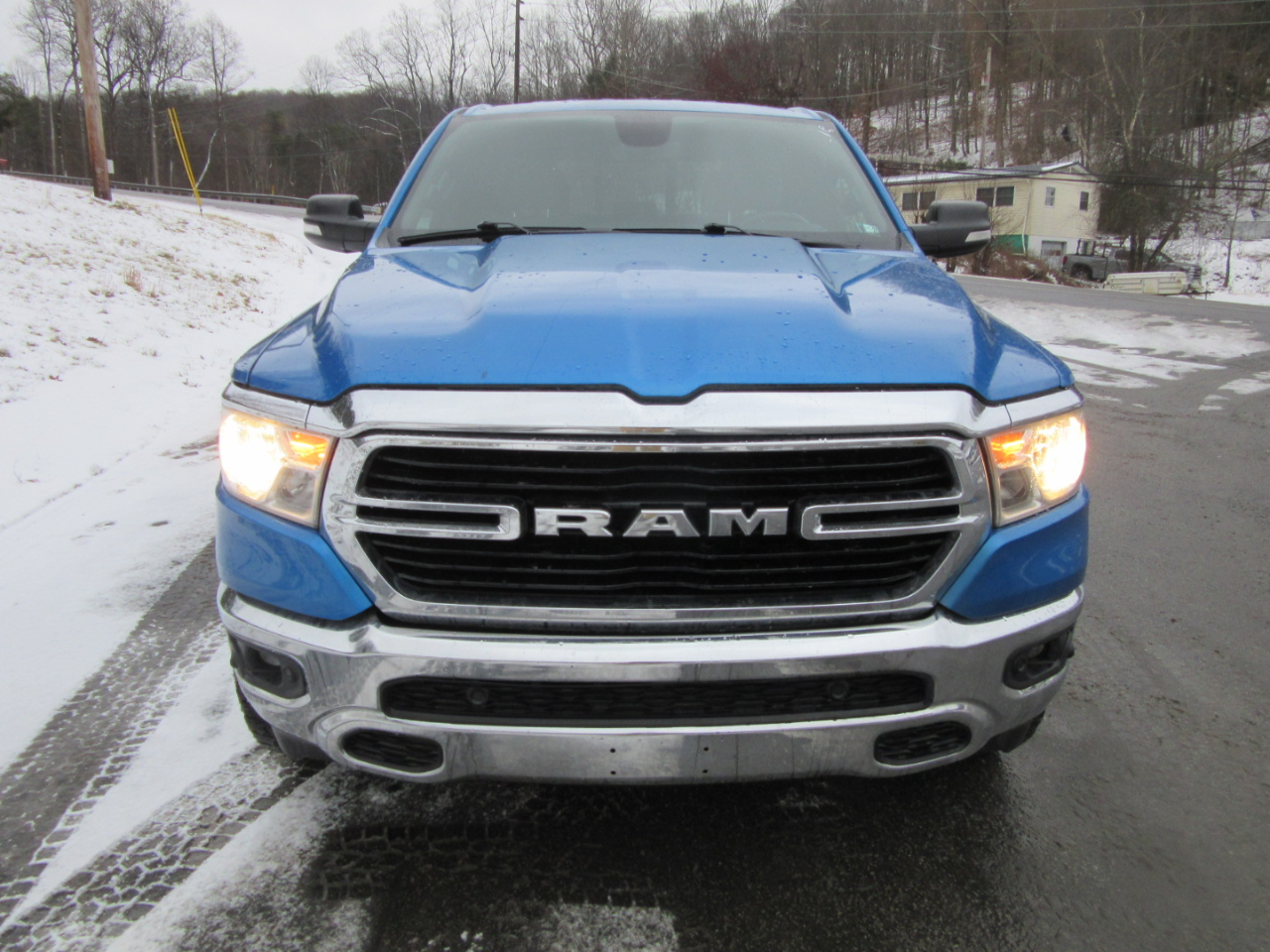 RAM 1500 Big Horn Crew Cab SWB 4WD 2022