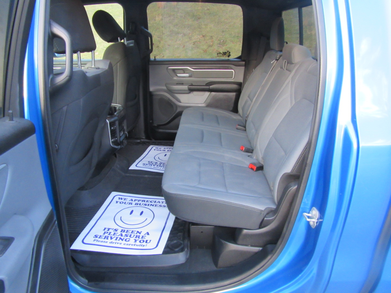 RAM 1500 Big Horn Crew Cab SWB 4WD 2022