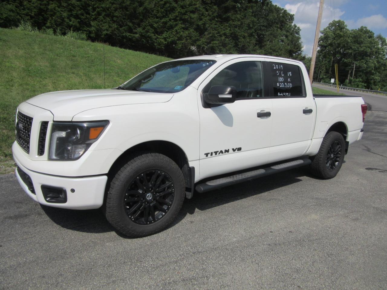 Nissan Titan SL Crew Cab 4WD 2019