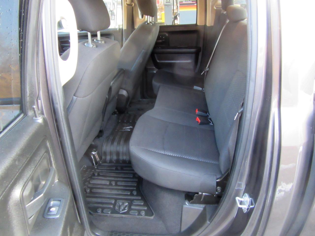 RAM 1500 Classic Tradesman Quad Cab 4WD 2020