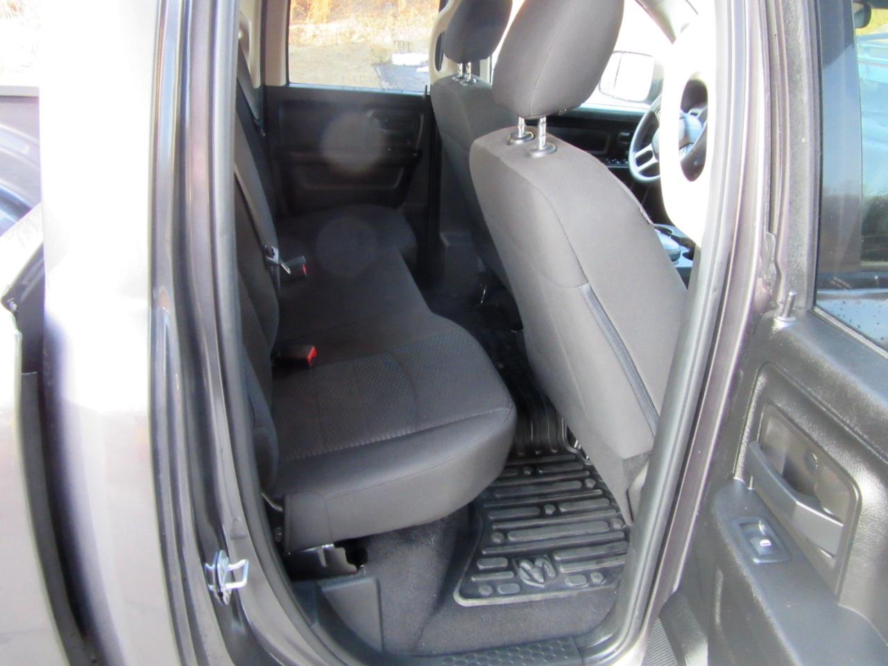 RAM 1500 Classic Tradesman Quad Cab 4WD 2020