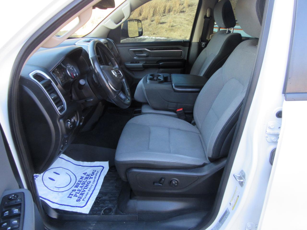 RAM 1500 Big Horn Crew Cab SWB 4WD 2019