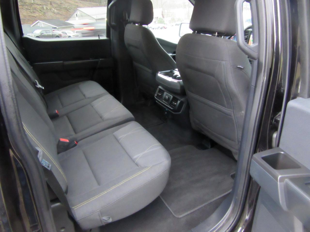 Ford F-150 STX SuperCrew 4WD 2024