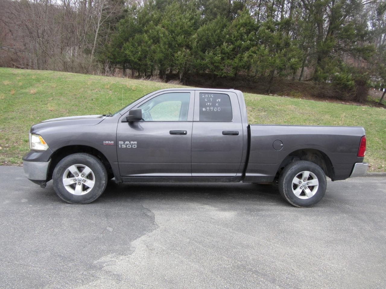 RAM 1500 ST Quad Cab 4WD 2015