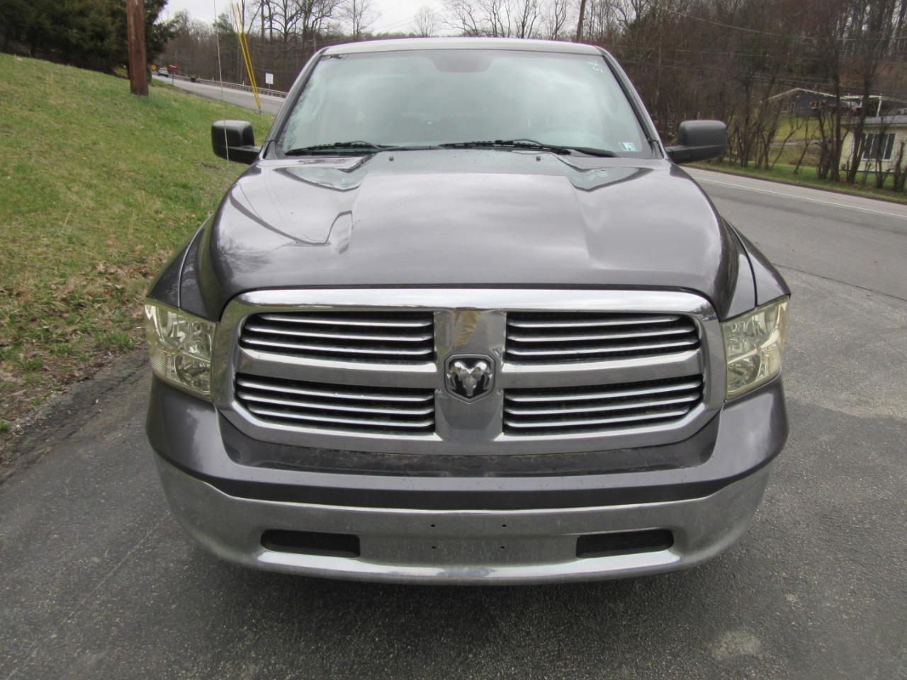 RAM 1500 ST Quad Cab 4WD 2015