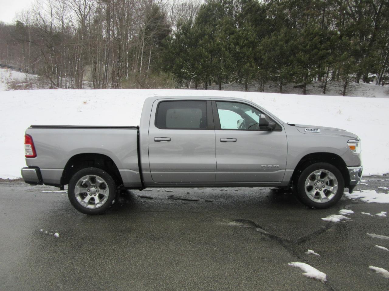 RAM 1500 Big Horn Crew Cab SWB 4WD 2021