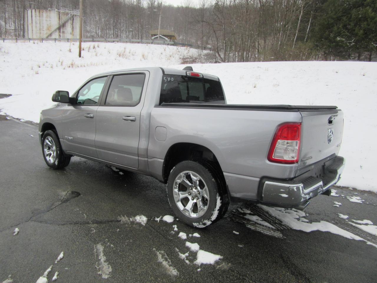 RAM 1500 Big Horn Crew Cab SWB 4WD 2021