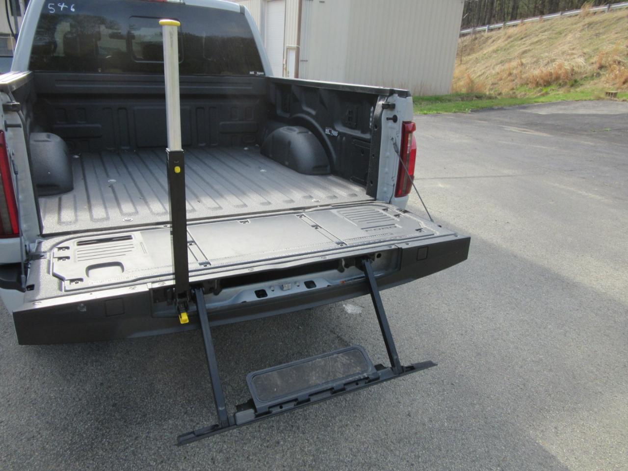 Ford F-150 XLT SuperCrew 4WD 2024