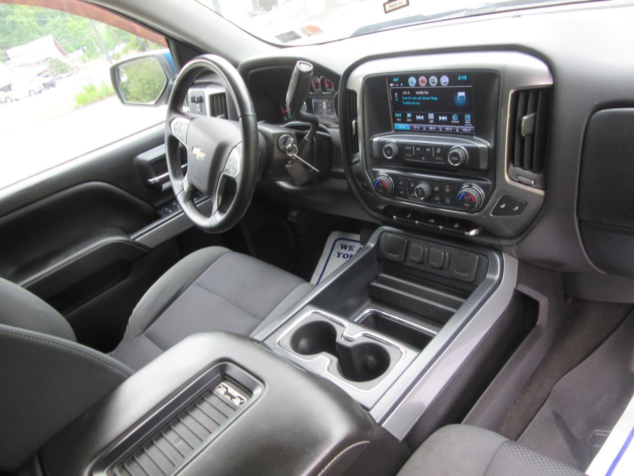 2018 Chevrolet Silverado 1500 LT Z71 - Photo 13