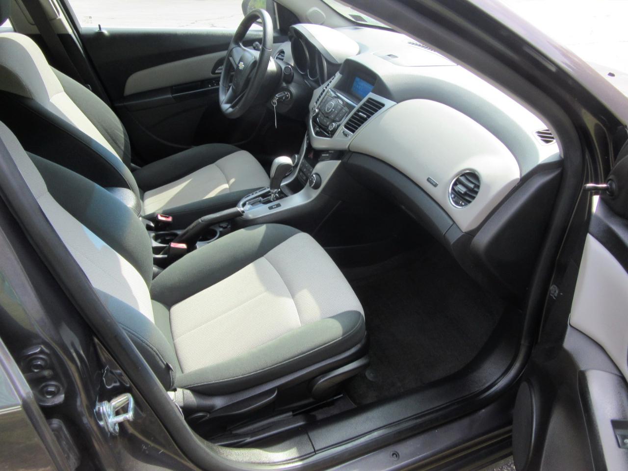 Chevrolet Cruze 2LS 2011