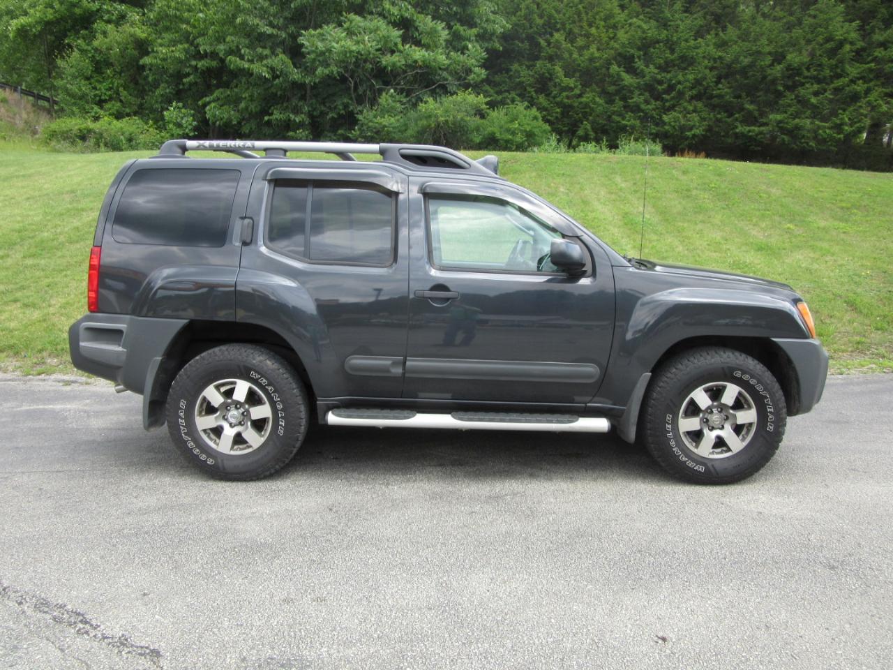 Nissan Xterra X 4WD 2011