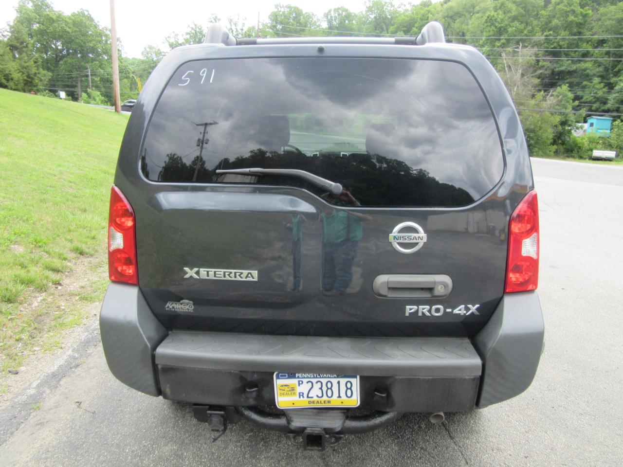 Nissan Xterra X 4WD 2011