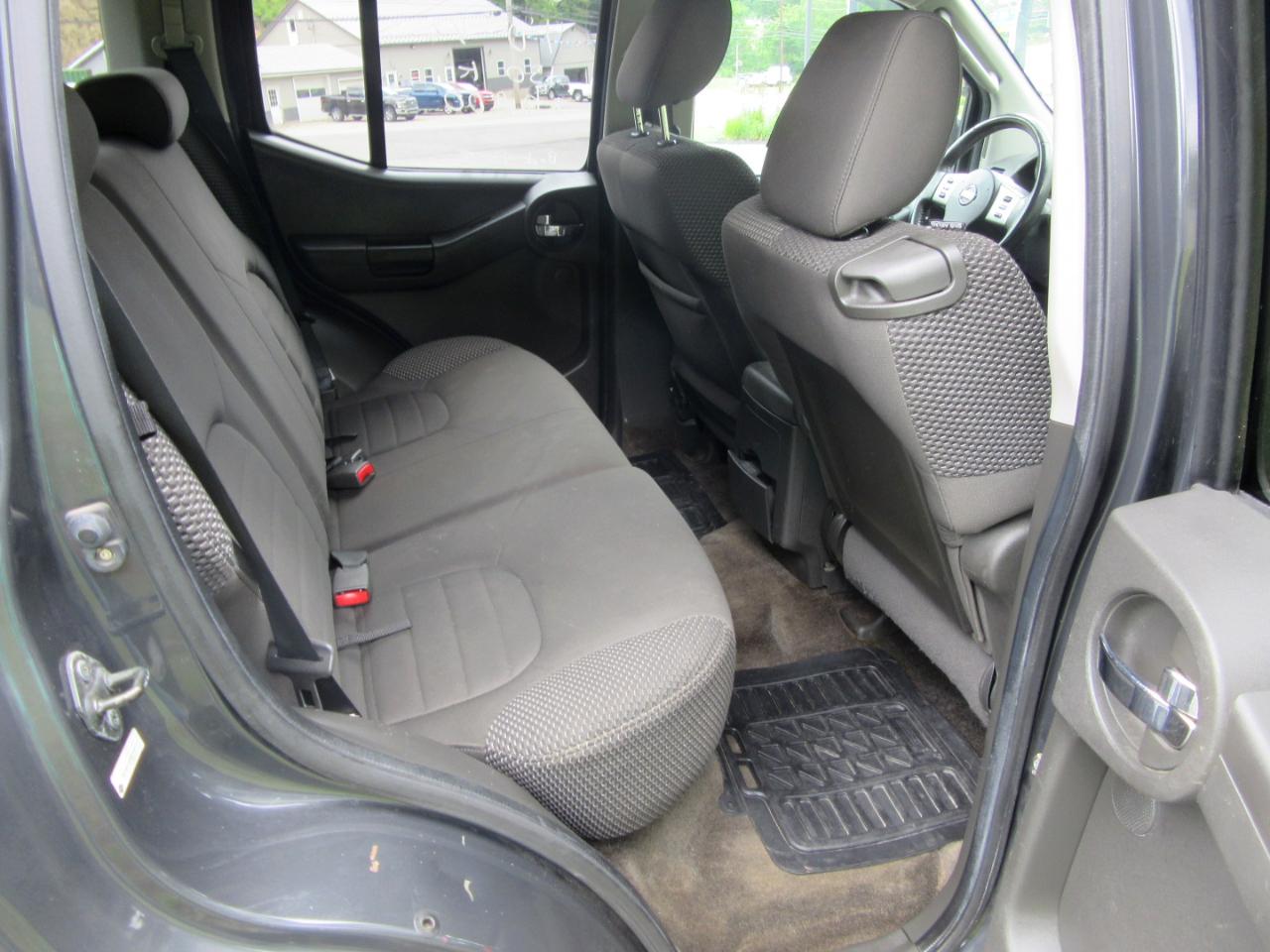 Nissan Xterra X 4WD 2011