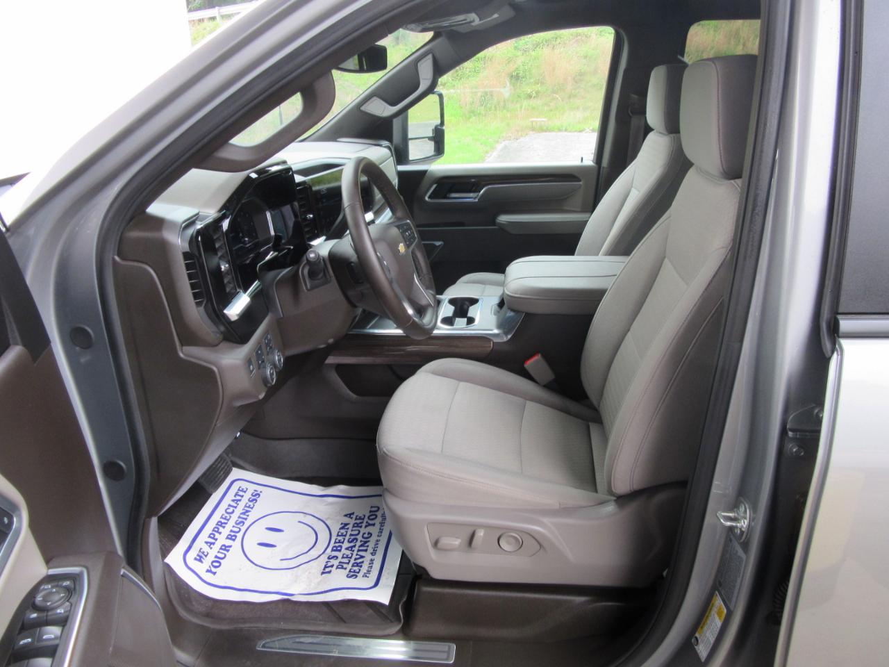 Chevrolet Silverado 2500HD LT Double Cab Long Box 4WD 2025