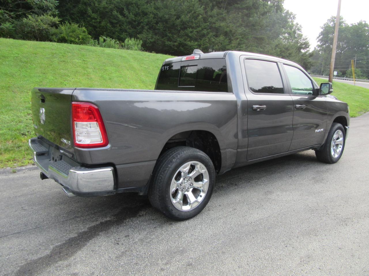 RAM 1500 Big Horn Crew Cab SWB 4WD 2021