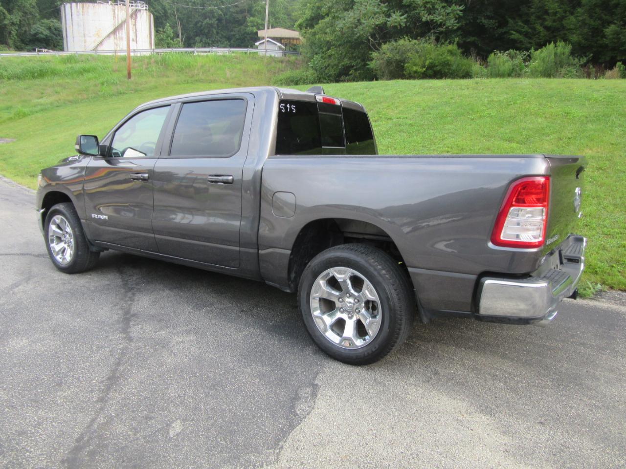 RAM 1500 Big Horn Crew Cab SWB 4WD 2021