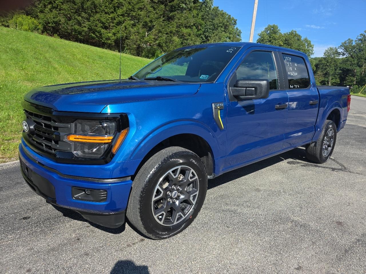 Ford F-150 STX SuperCrew 4WD 2024