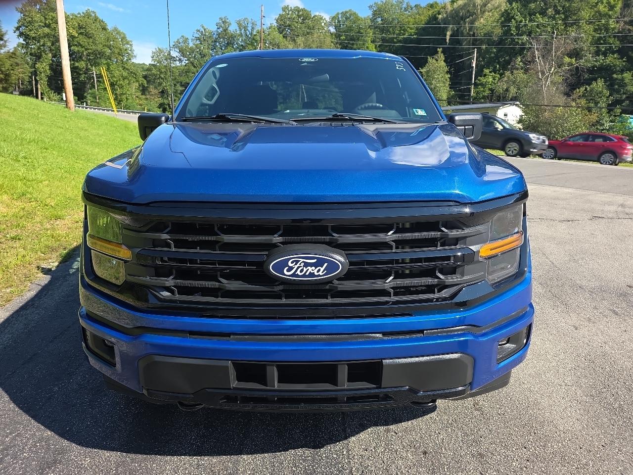 Ford F-150 STX SuperCrew 4WD 2024