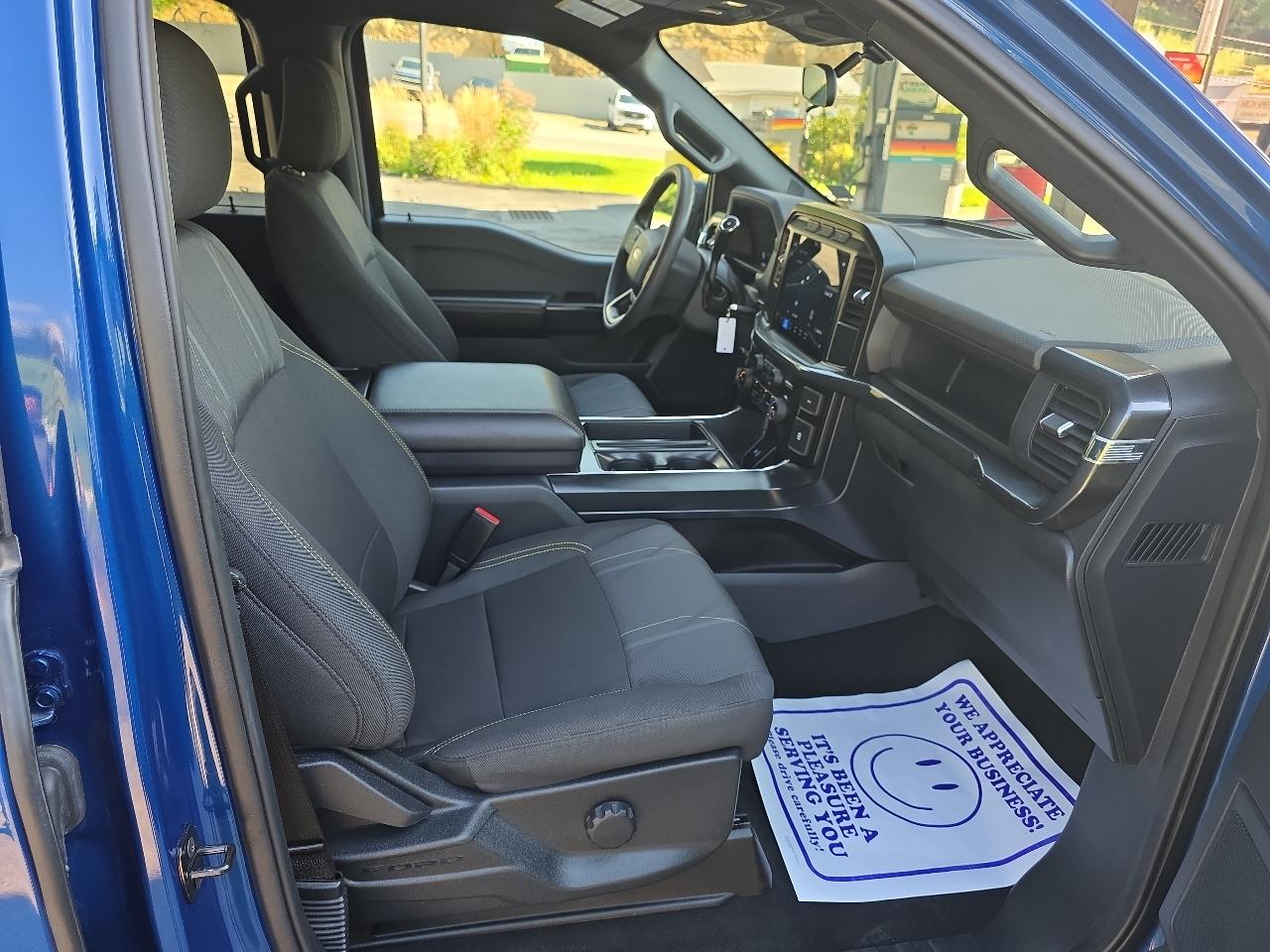 Ford F-150 STX SuperCrew 4WD 2024