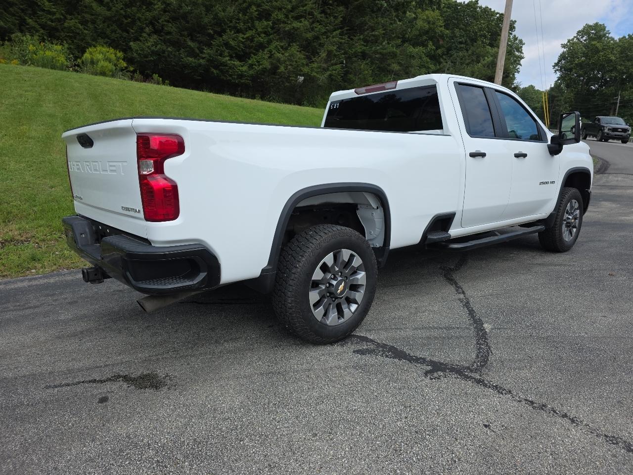 Chevrolet Silverado 2500HD Custom Double Cab Short Box 4WD 2024