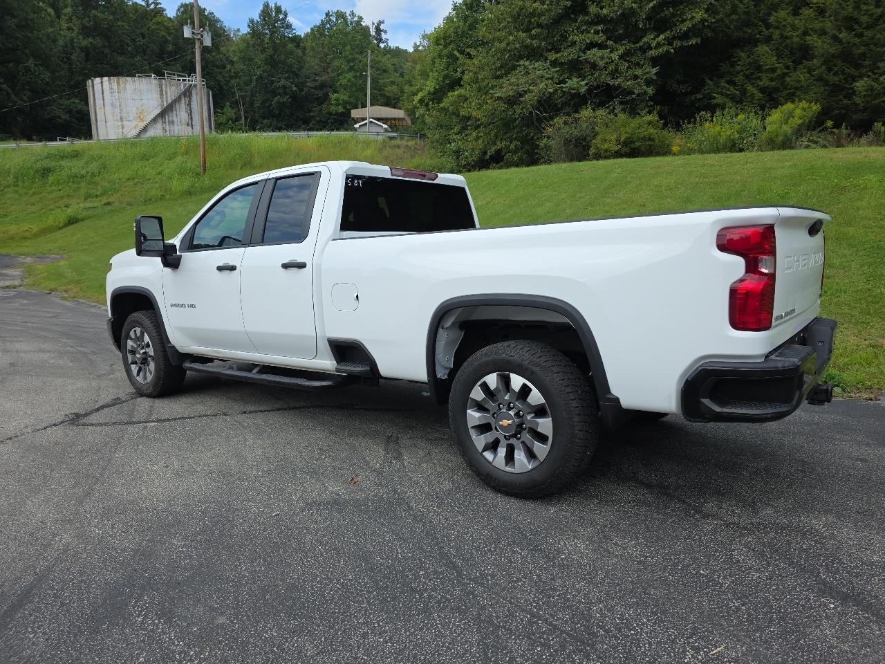 Chevrolet Silverado 2500HD Custom Double Cab Short Box 4WD 2024