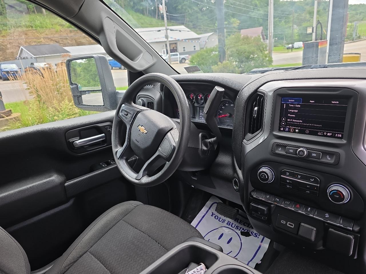 Chevrolet Silverado 2500HD Custom Double Cab Short Box 4WD 2024