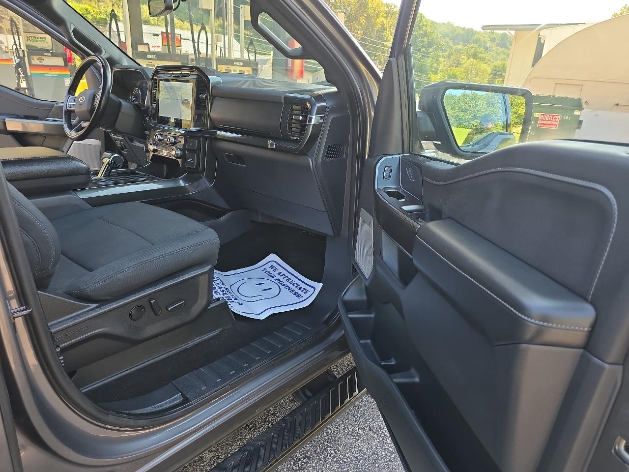 Ford F-150 4WD SuperCrew 145" XLT 2021