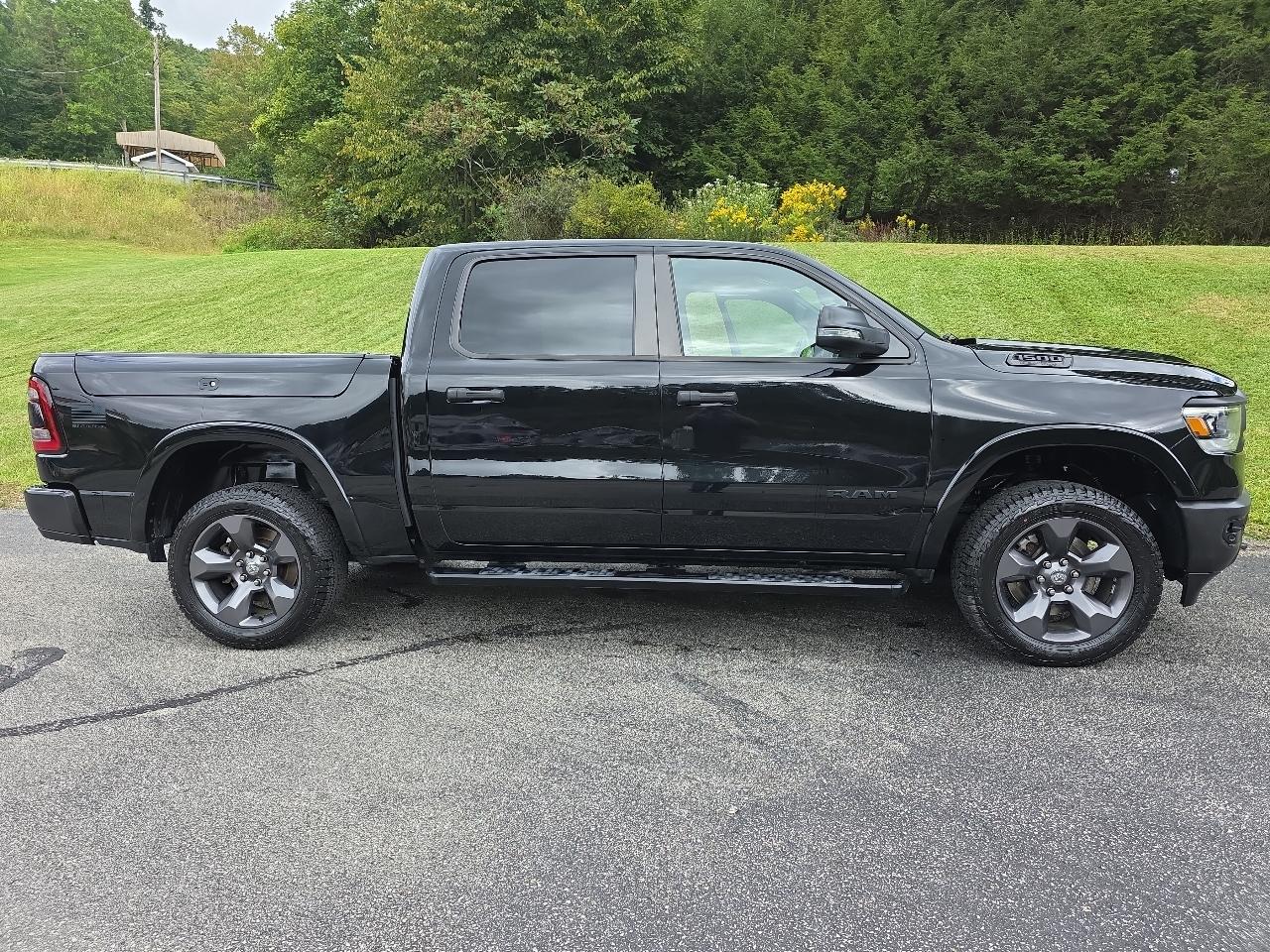 RAM 1500 Big Horn Crew Cab SWB 4WD 2020