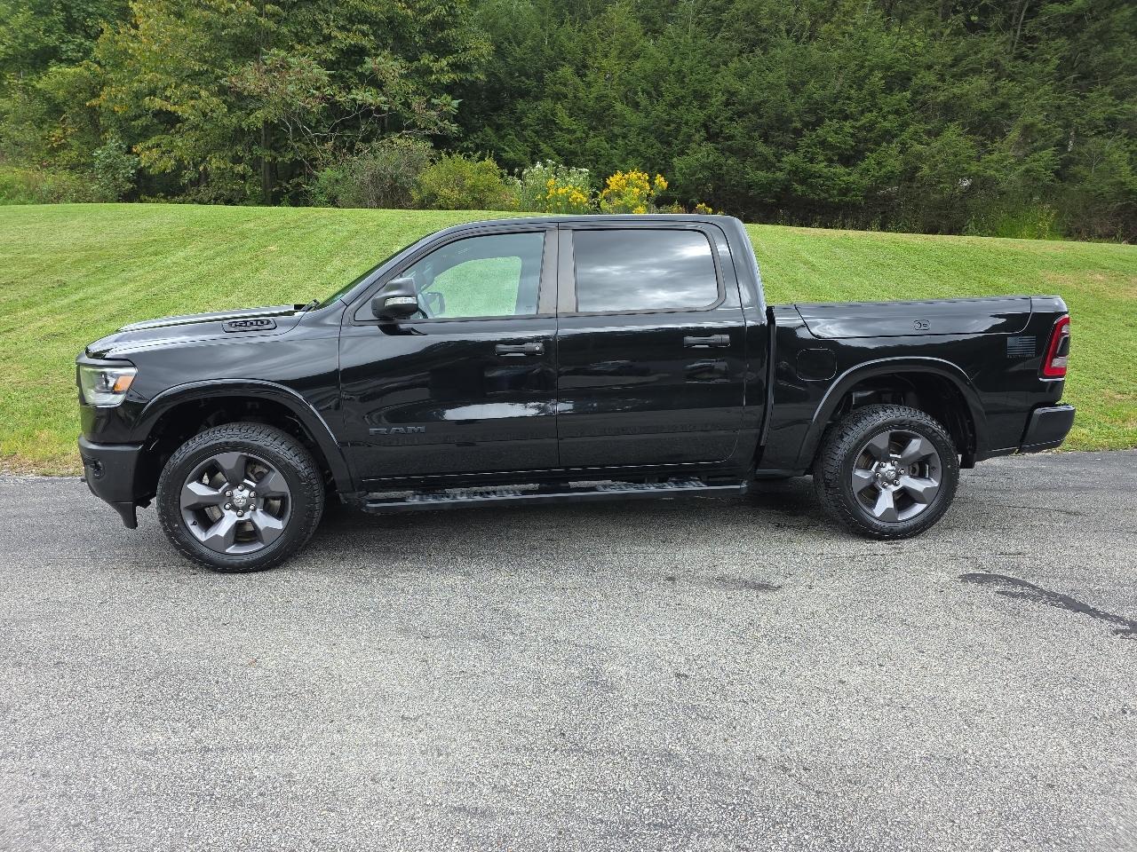 RAM 1500 Big Horn Crew Cab SWB 4WD 2020