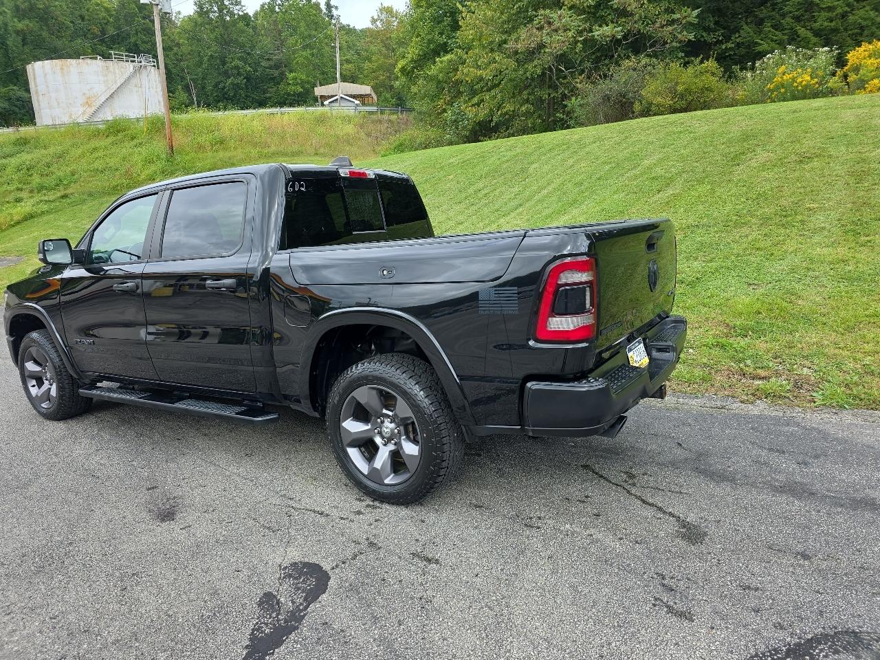 RAM 1500 Big Horn Crew Cab SWB 4WD 2020