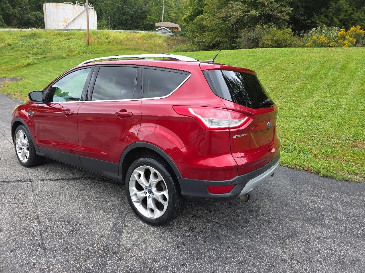 Ford Escape Titanium 4WD 2013