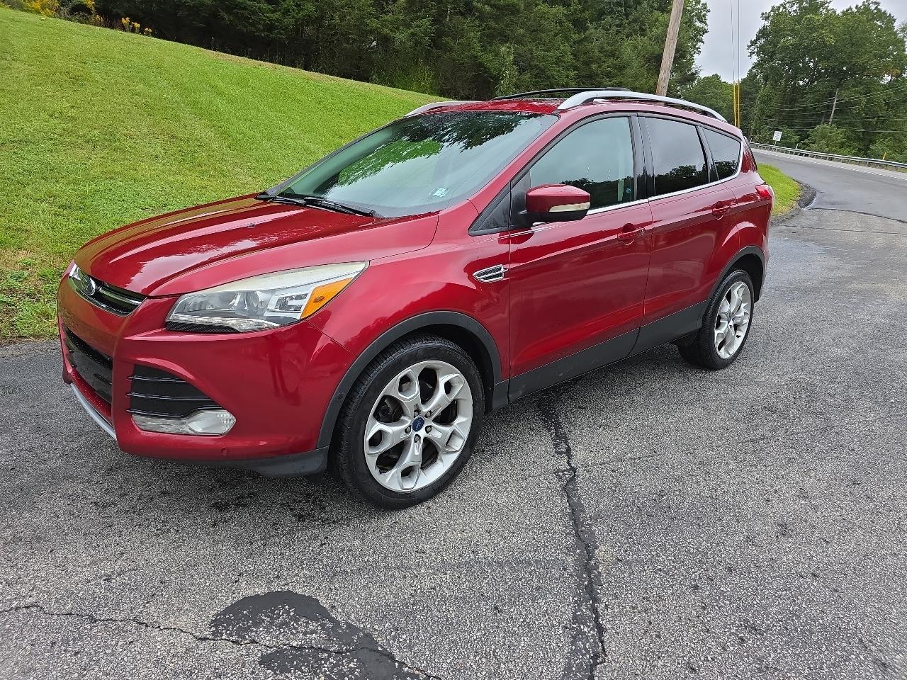 Ford Escape Titanium 4WD 2013