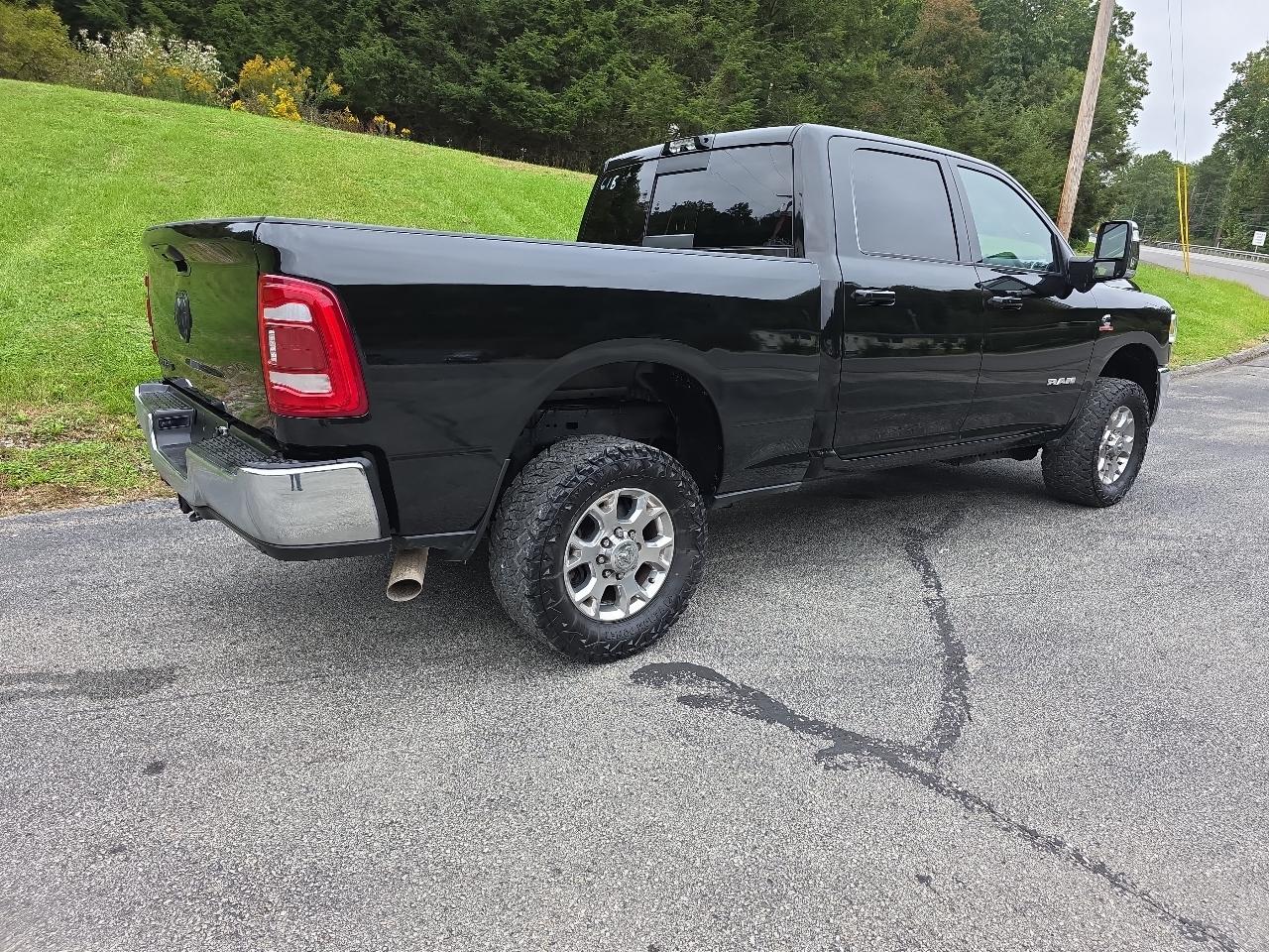 RAM 2500 Laramie Crew Cab SWB 4WD 2023