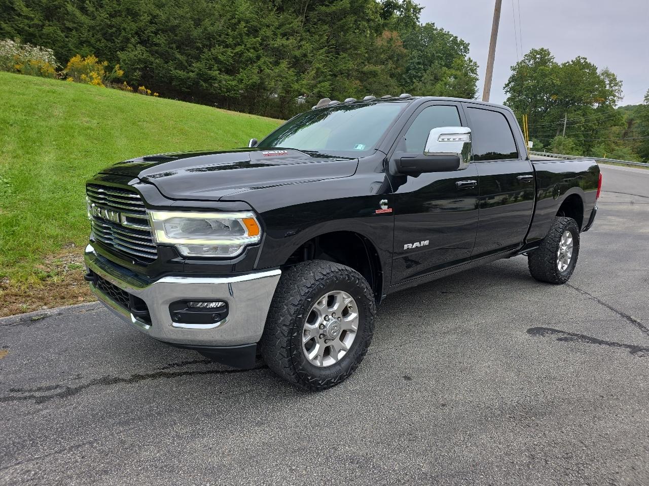 RAM 2500 Laramie Crew Cab SWB 4WD 2023