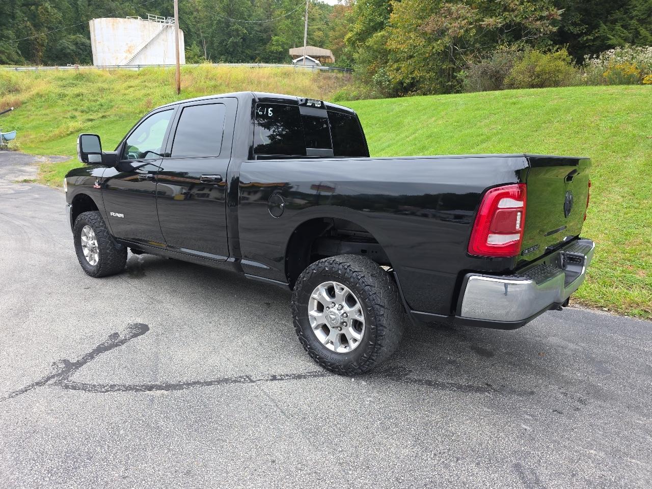 RAM 2500 Laramie Crew Cab SWB 4WD 2023