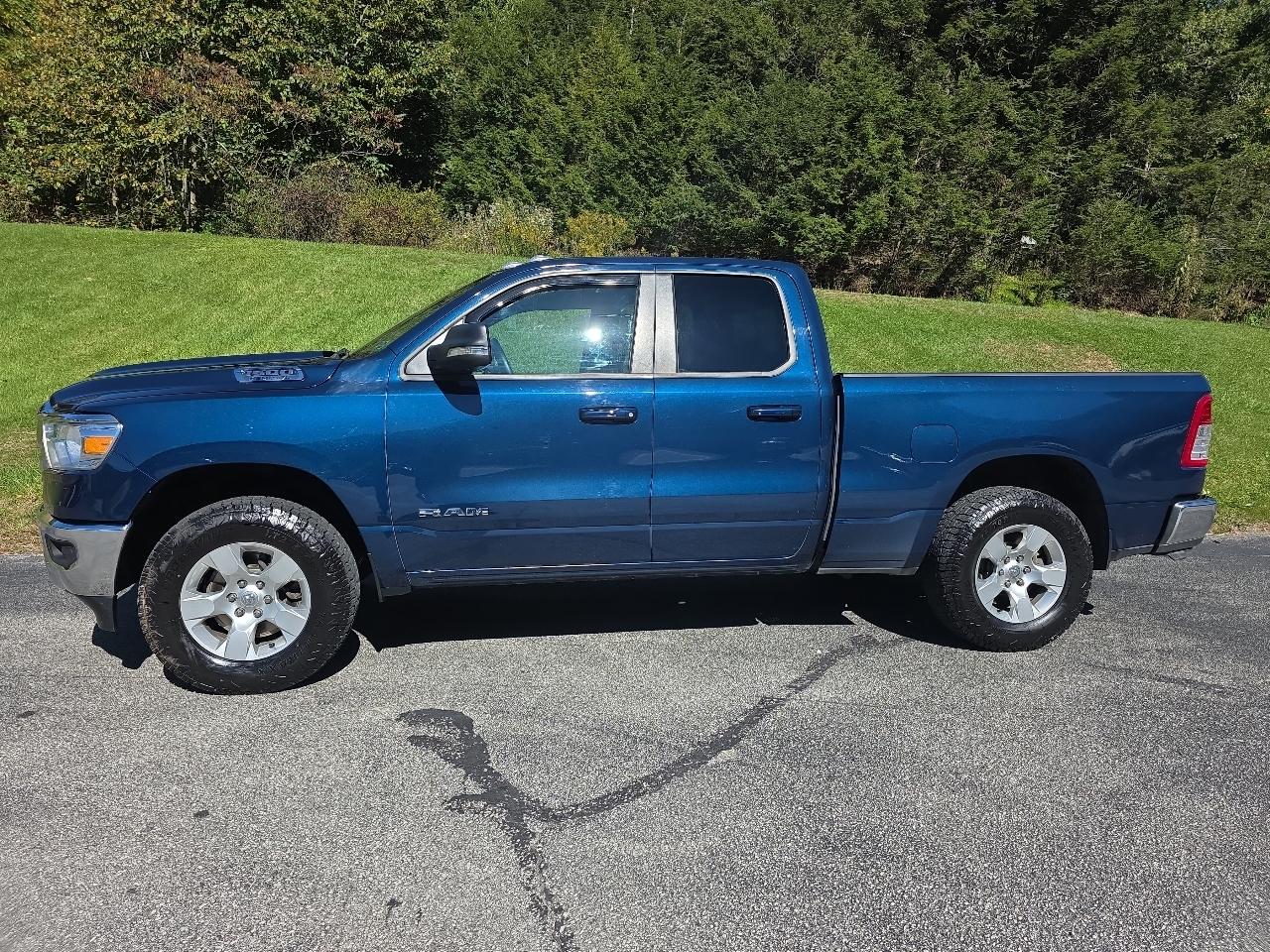 RAM 1500 Big Horn Quad Cab 4WD 2021