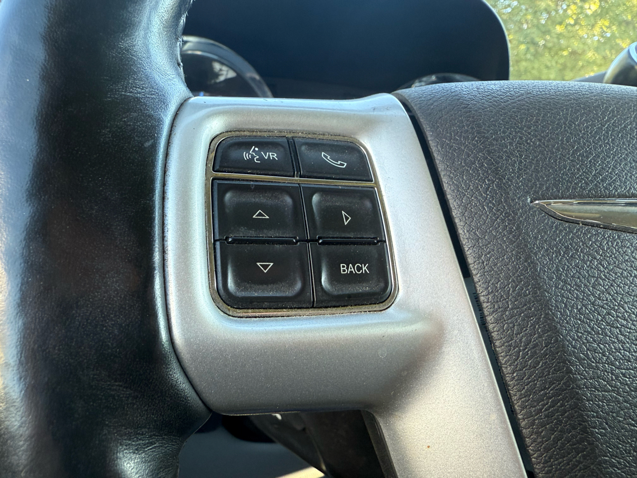 2014 Chrysler Town & Country Touring L photo 10