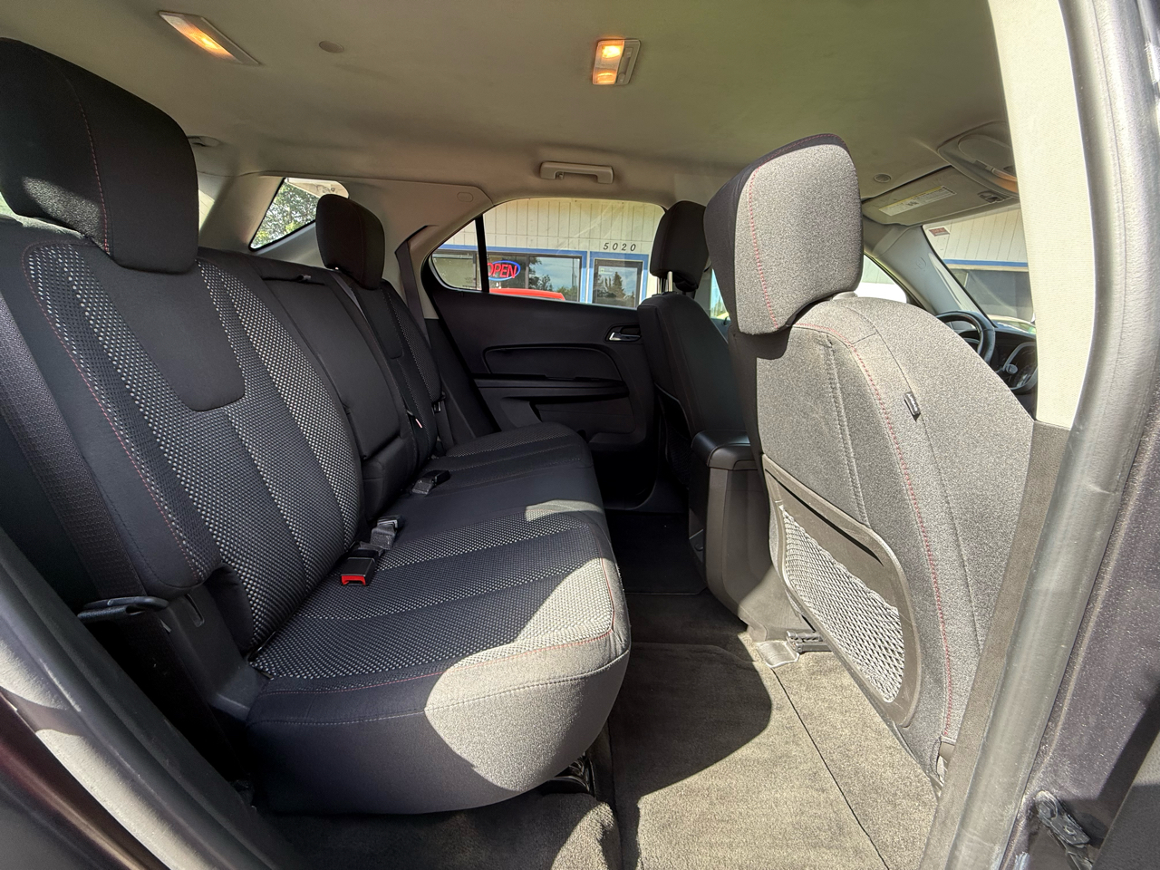 2013 Chevrolet Equinox photo 17