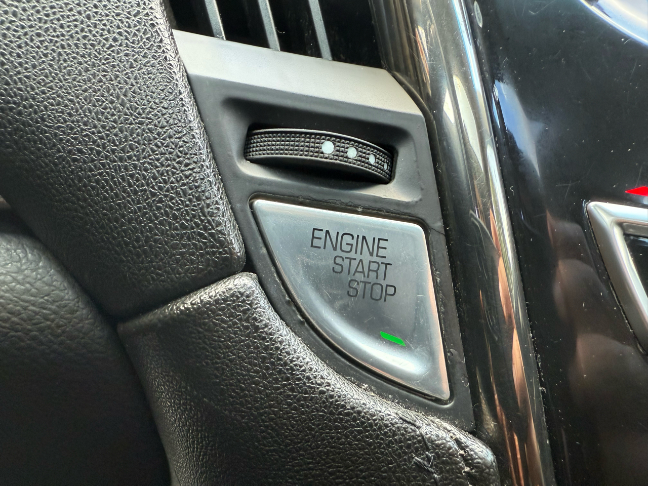 2015 Cadillac ATS Base photo 11