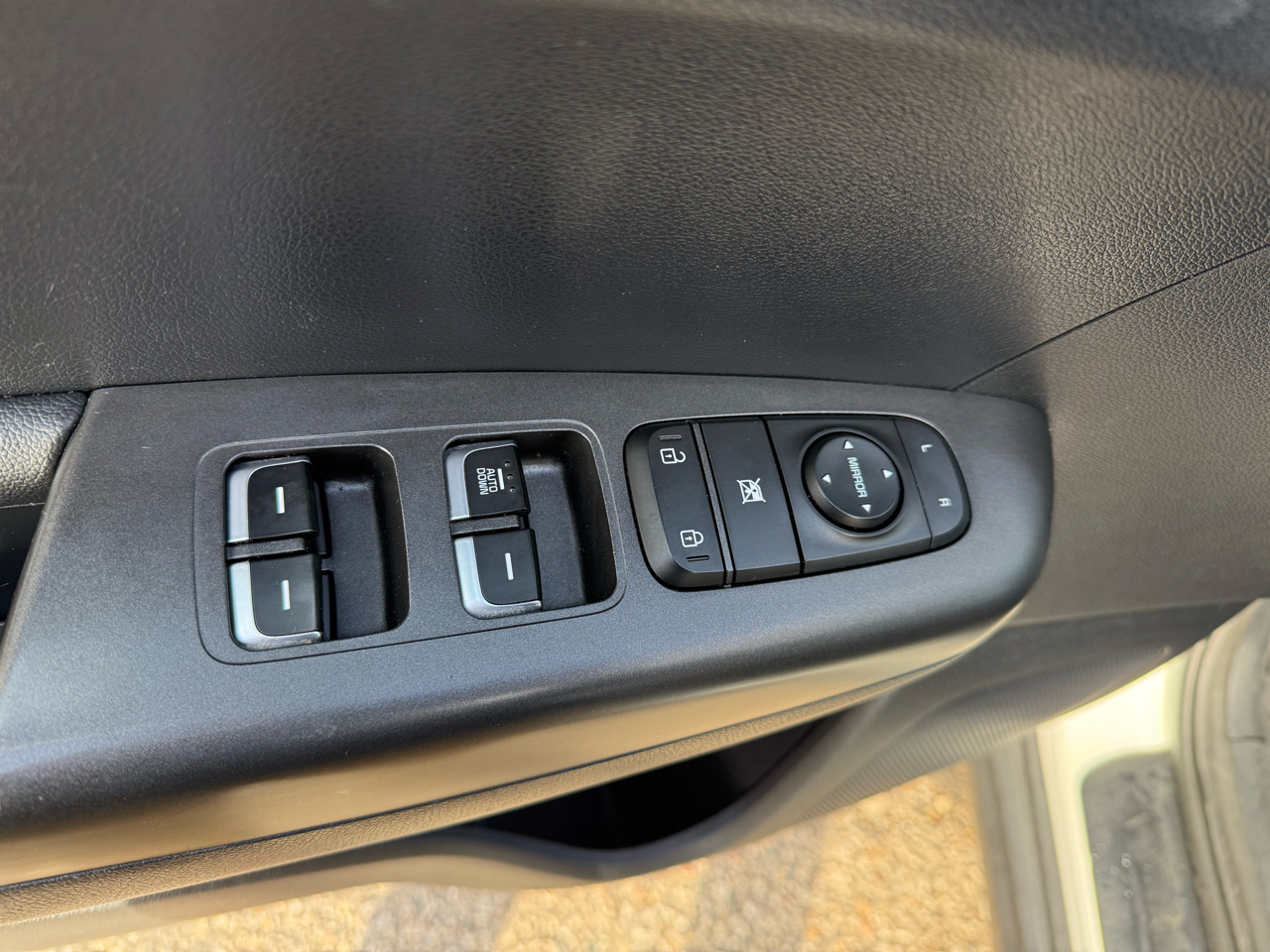 2021 Kia Sportage LX photo 3