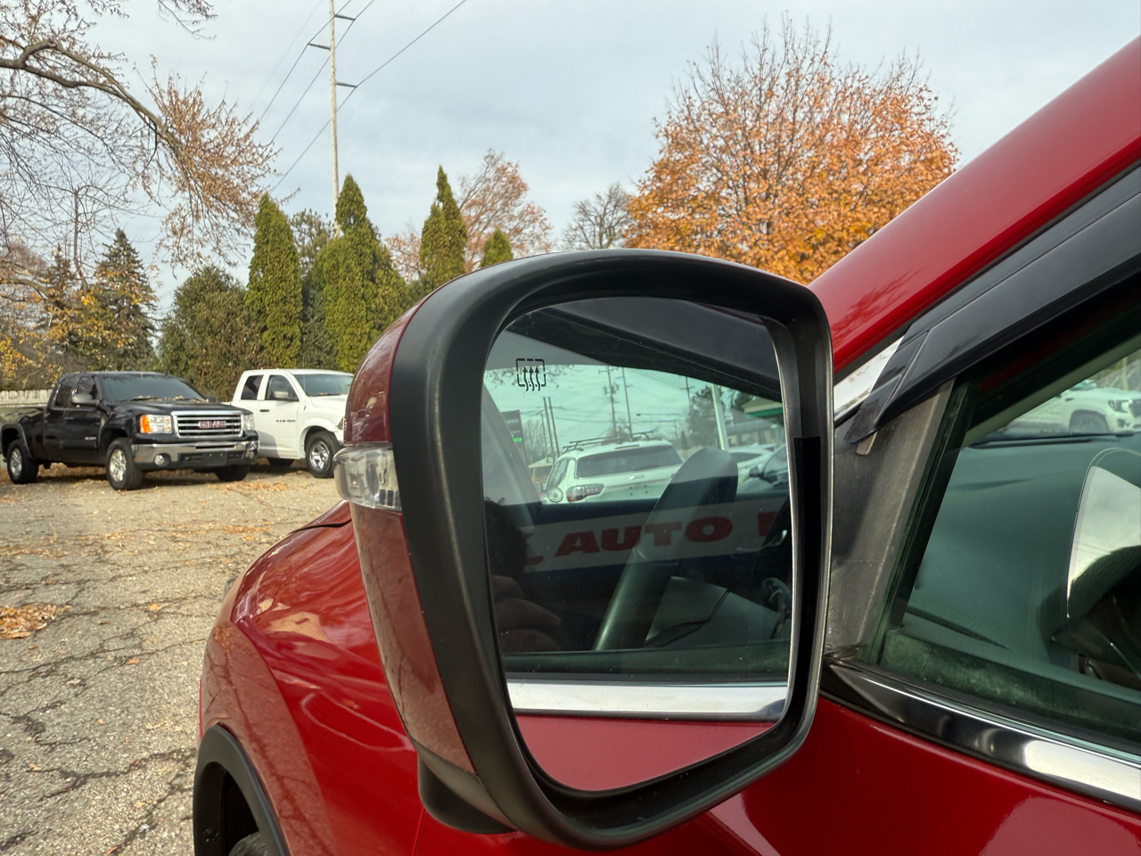 2017 Nissan Rogue SV photo 3