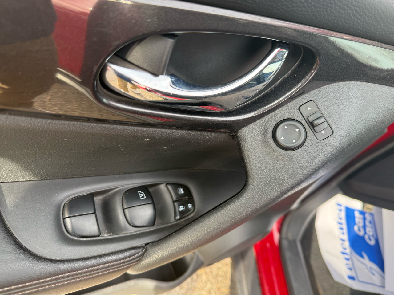 2017 Nissan Rogue SV photo 4