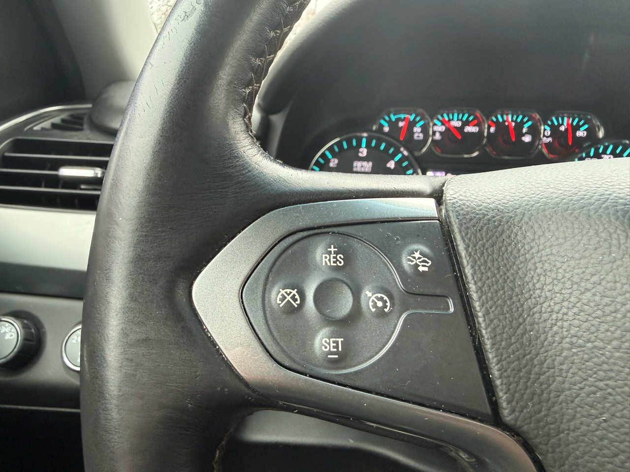 Chevrolet Tahoe  2016