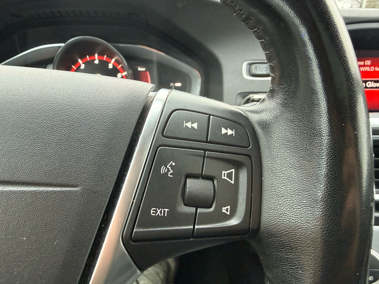 Volvo V60 Cross Country  2018