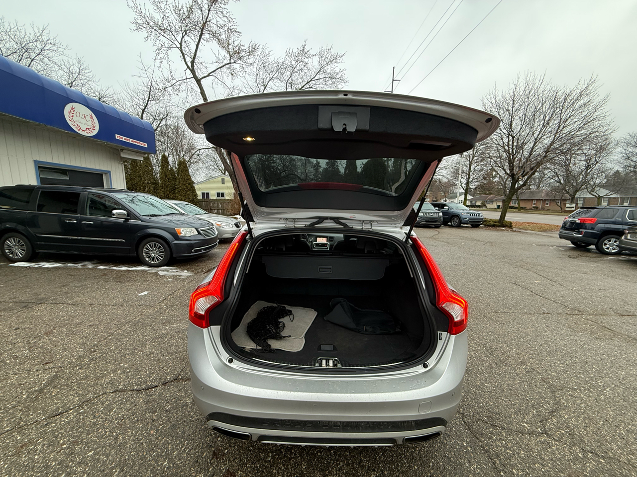 Volvo V60 Cross Country  2018