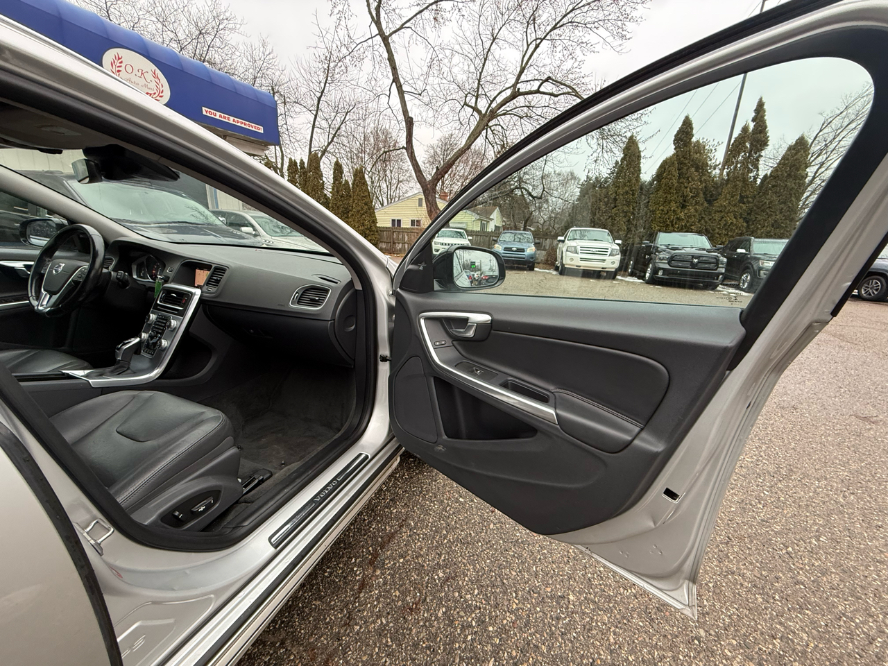 Volvo V60 Cross Country  2018