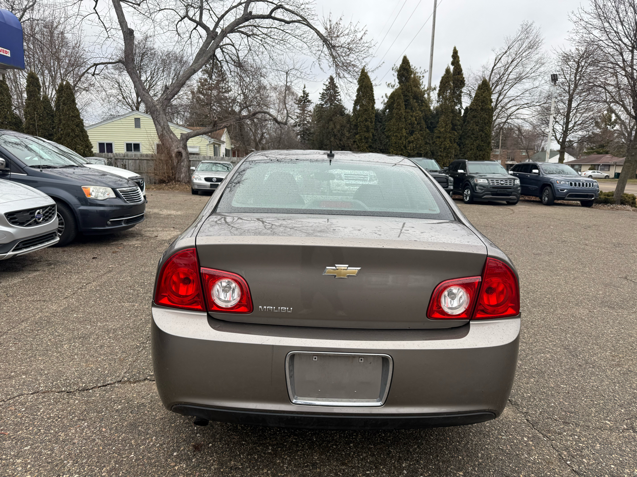 Chevrolet Malibu  2010