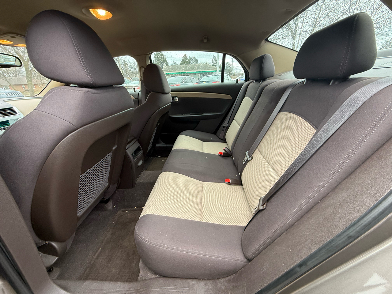 Chevrolet Malibu  2010