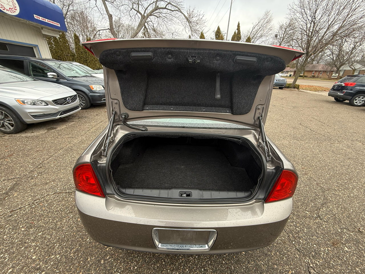 Chevrolet Malibu  2010
