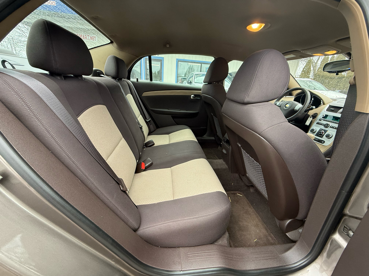 Chevrolet Malibu  2010